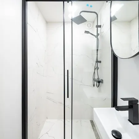 Lejlighedshotel Oasis Airport By Revalhome 3*