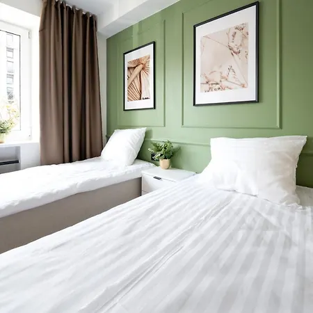 Lejlighedshotel Oasis Airport By Revalhome 3*