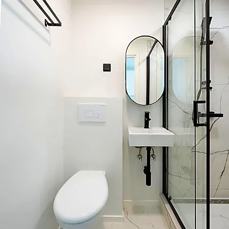 Oasis Airport Aparthotel 3*