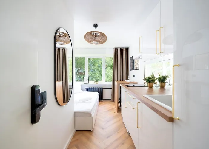 Apart-hotel Oasis Airport By Revalhome